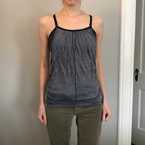 Icebreaker active tank